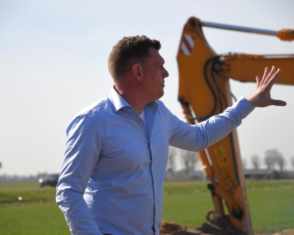 Akkerbouwer Maarten Leune schakelt familiebedrijf om met steun van IDL